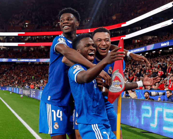 英超名宿批评穆里尼奥：双标，别说维尼修斯了，挑衅球迷你才是行家