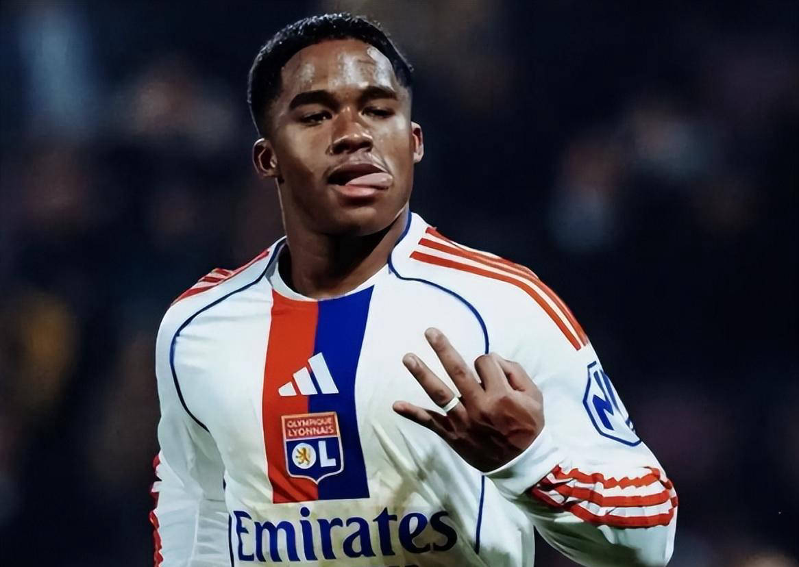 巴西神童恩德里克法甲爆发掀英超争夺战，皇马坚定留人难挡豪门虎视眈眈